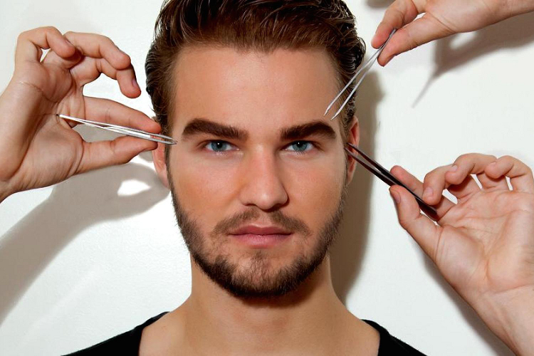 Мужская коррекция бровей в Самаре