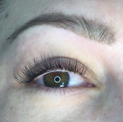 Наращивание ресниц классического объема