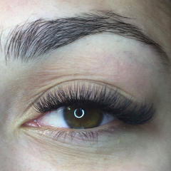 Наращивание ресниц 3D объема